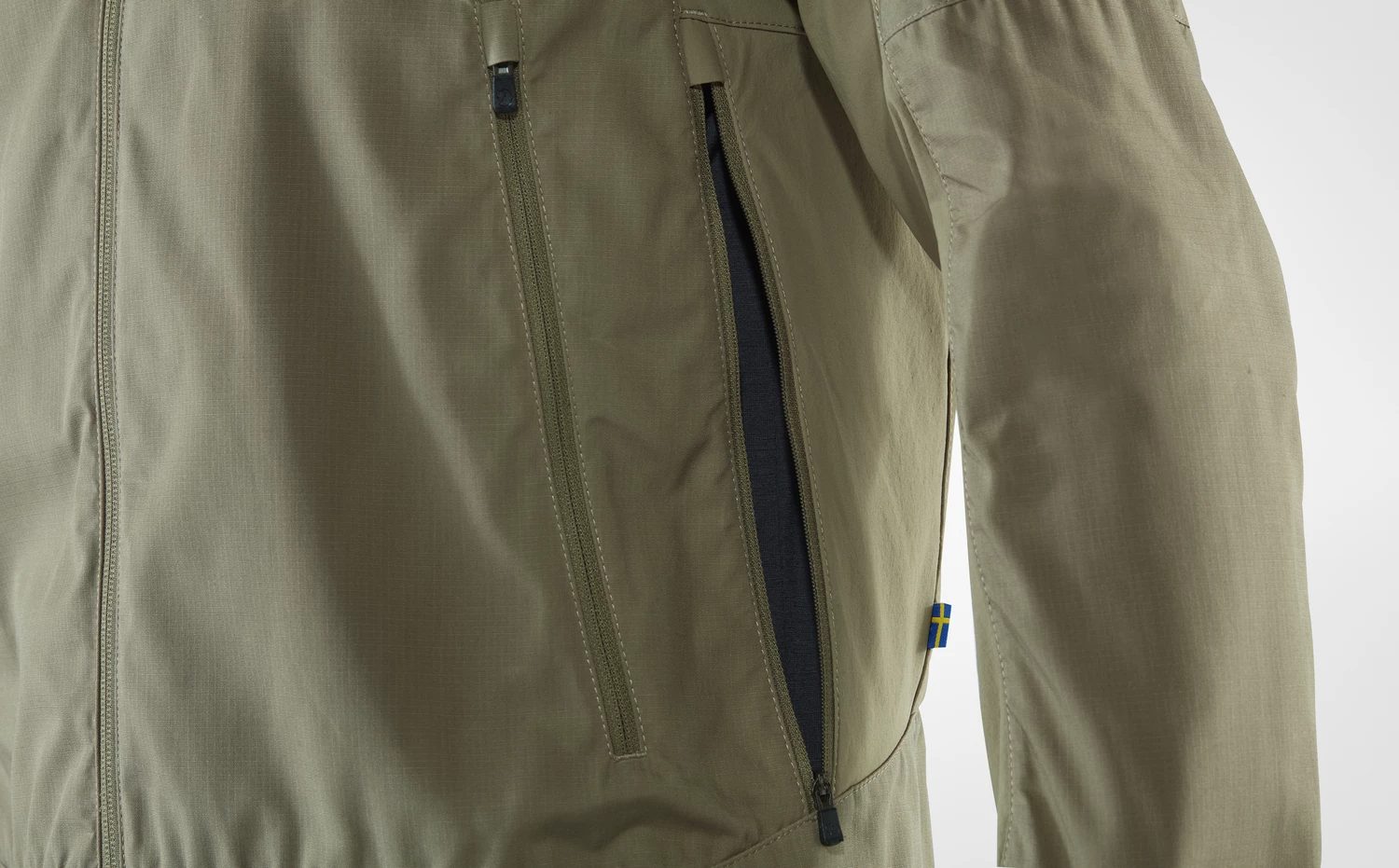 ABISKO LITE TREKKING JACKET M FJÄLLRÄVEN ABISKO LITE TREKKING JACKET M -Hanwag butikk 5637855681 j abisko lite trekking jacket m fjaellraeven 20 1