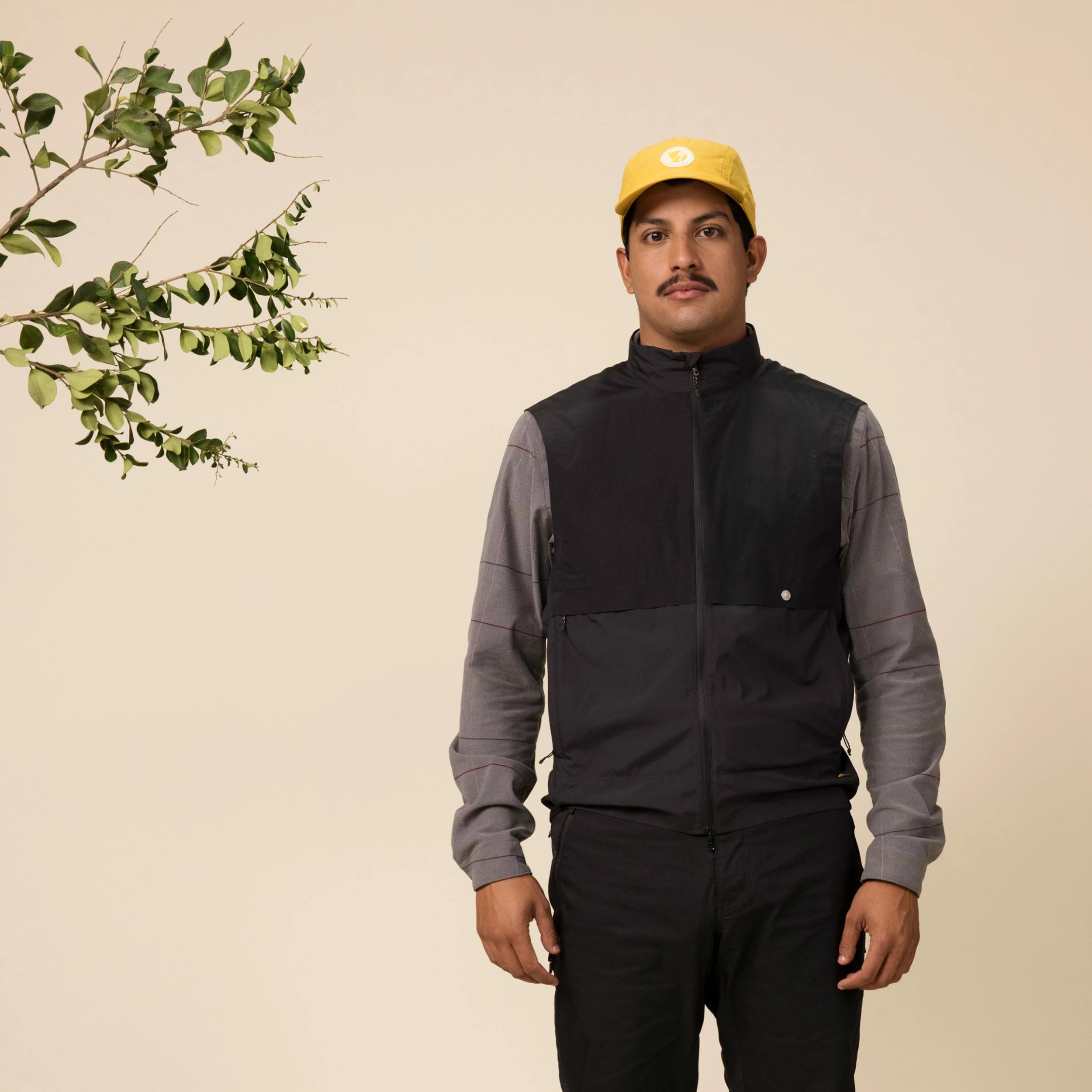 S/F ADVENTURE VEST M FJÄLLRÄVEN S/F ADVENTURE VEST M -Hanwag butikk 5637922907 c sf adventure vest m fjaellraeven 24 scaled